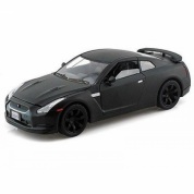 Машинка Motormax 1:24 2008 Nissan GTR